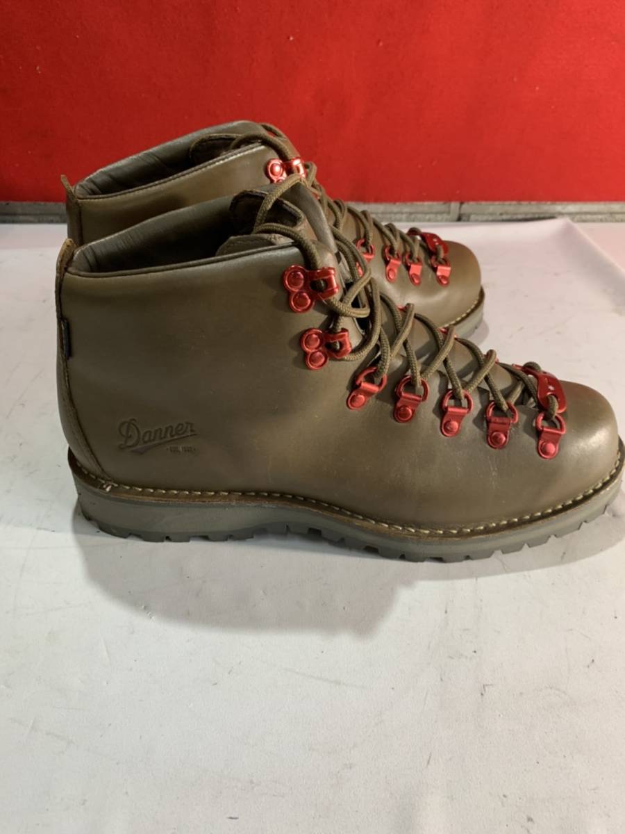 千葉県船橋市のお客様よりDanner  ブーツ DANNER TRAIL FIELD GORE-TEX 　US9　27を出張買取させていただきました