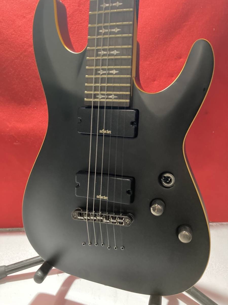 神奈川県横浜市内のお客様より Schecter/AD-DM-7/Damien-7/Satin Black/マットブラック/エレキギター/シェクター/多弦をお買取させて頂きました！