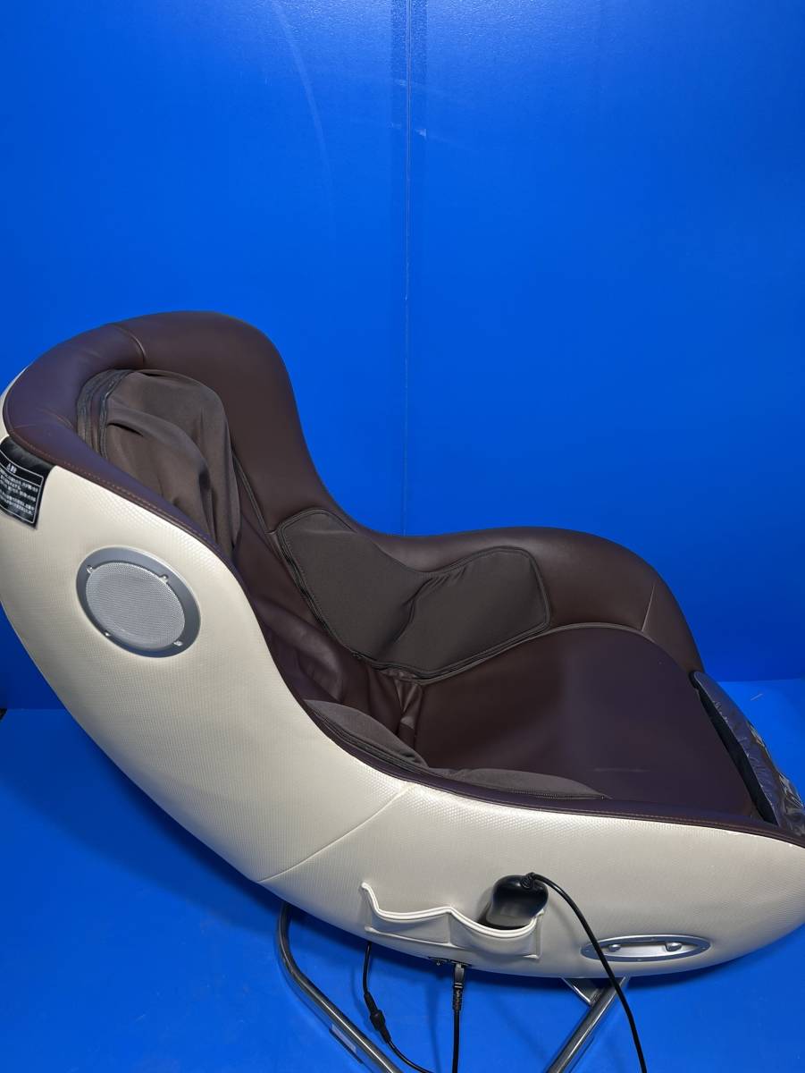 神奈川県相模原市中央区のお客様よりフジ医療器 ロースタイルマッサージチェアH　AS-LS1 ベージュ×ブラウン Bluetooth対応　スピーカー内蔵をお買取させて頂きました！