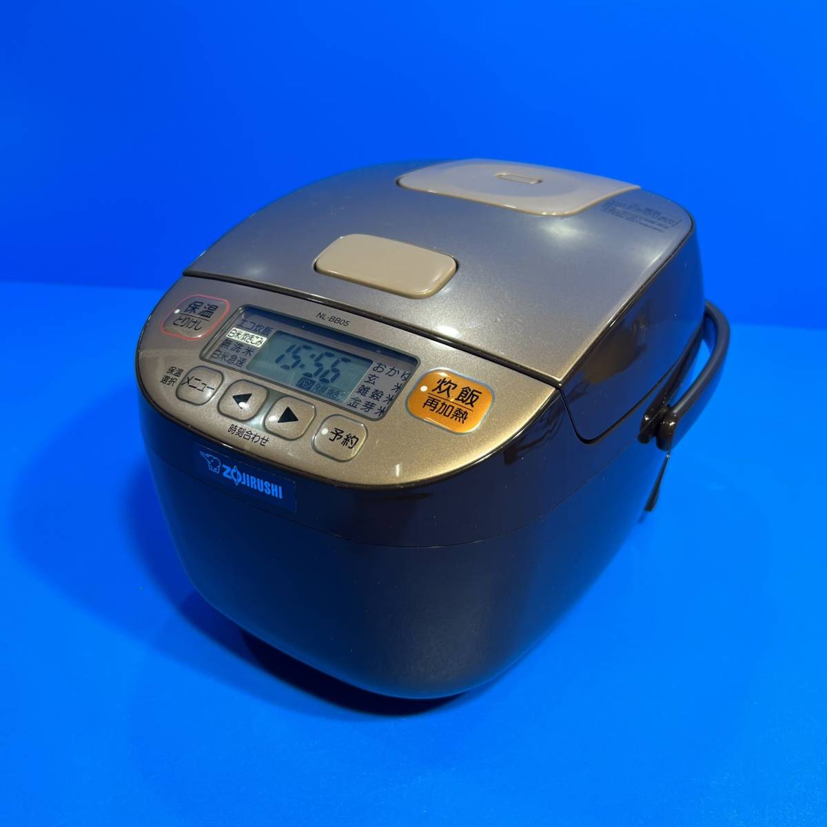 千葉県柏市のお客様よりNL-BB05AM-TM 象印 炊飯器 3合 マイコン式 極め炊き 黒厚釜 カッパーブラウン 20年製をお買取させて頂きました！