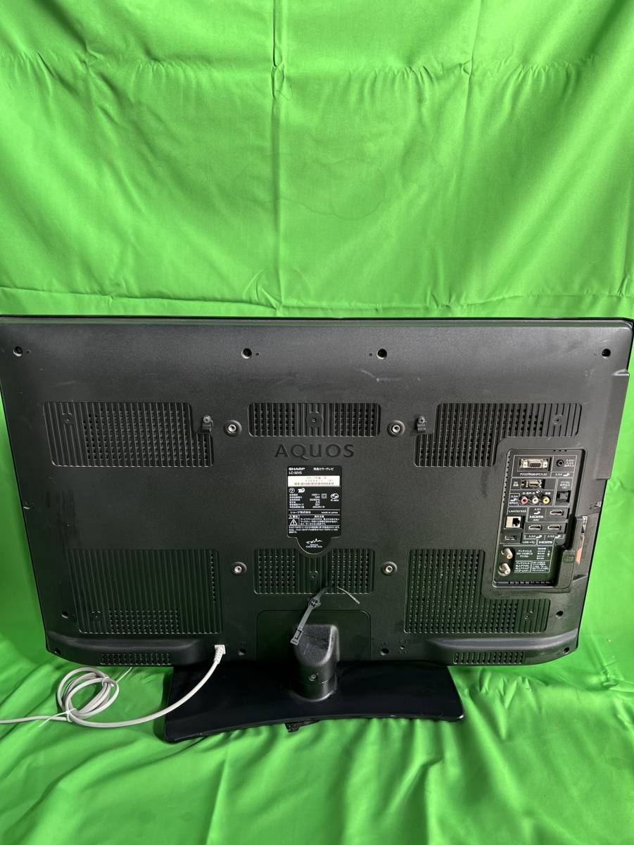 千葉県千葉市中央区のお客様より LC-32V5　SHARP　シャープ　液晶テレビ　32インチ　AQUOS　アクオス　B-CASカード付き　※背面に汚れありをお買取させて頂きました！