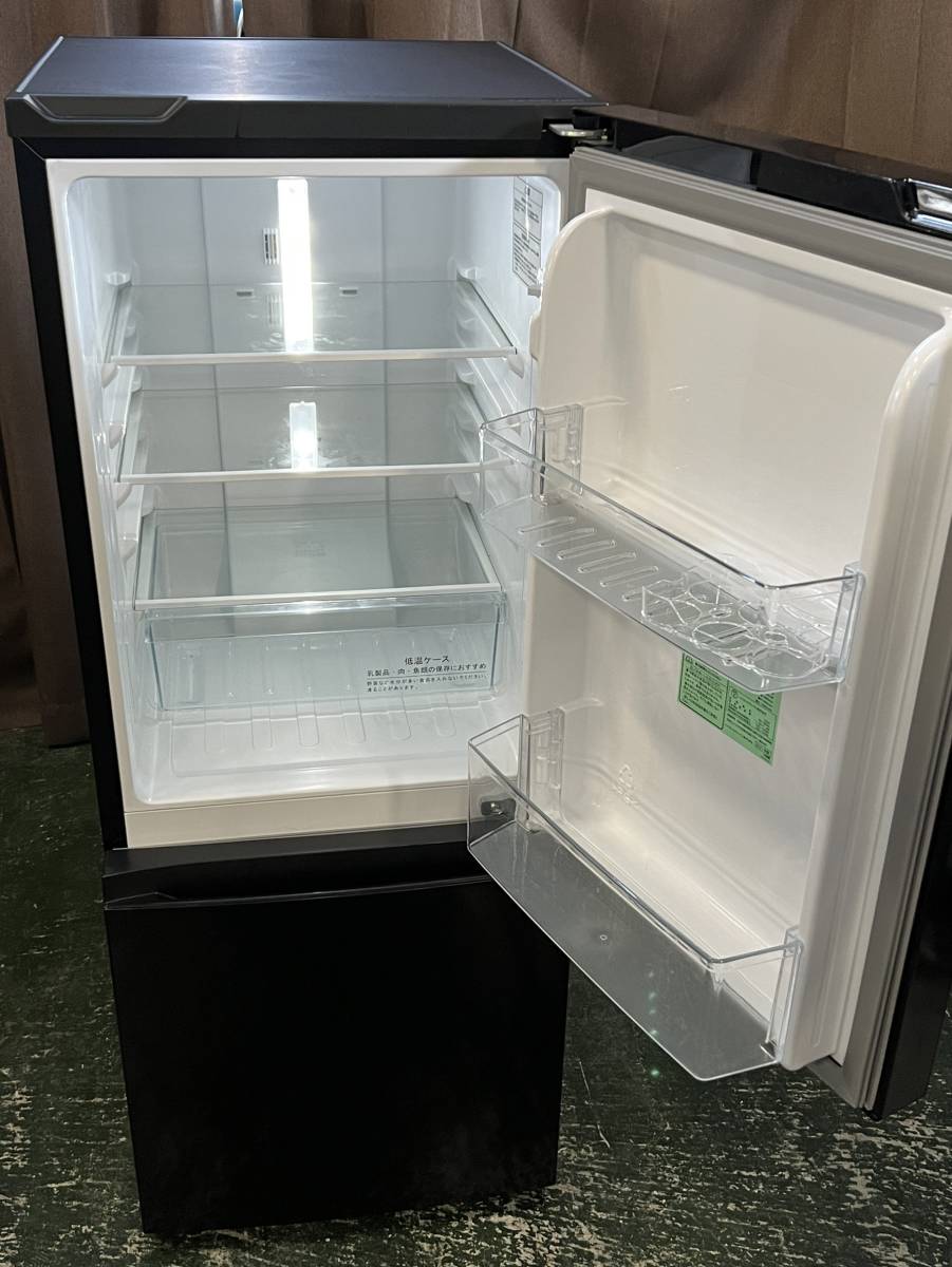 神奈川県横浜市港南区のお客様よりハイセンス Hisence　 2021年製 高年式　冷凍冷蔵庫 HR-D15EB　154L　単身　一人暮らし　ブラックをお買取させて頂きました！