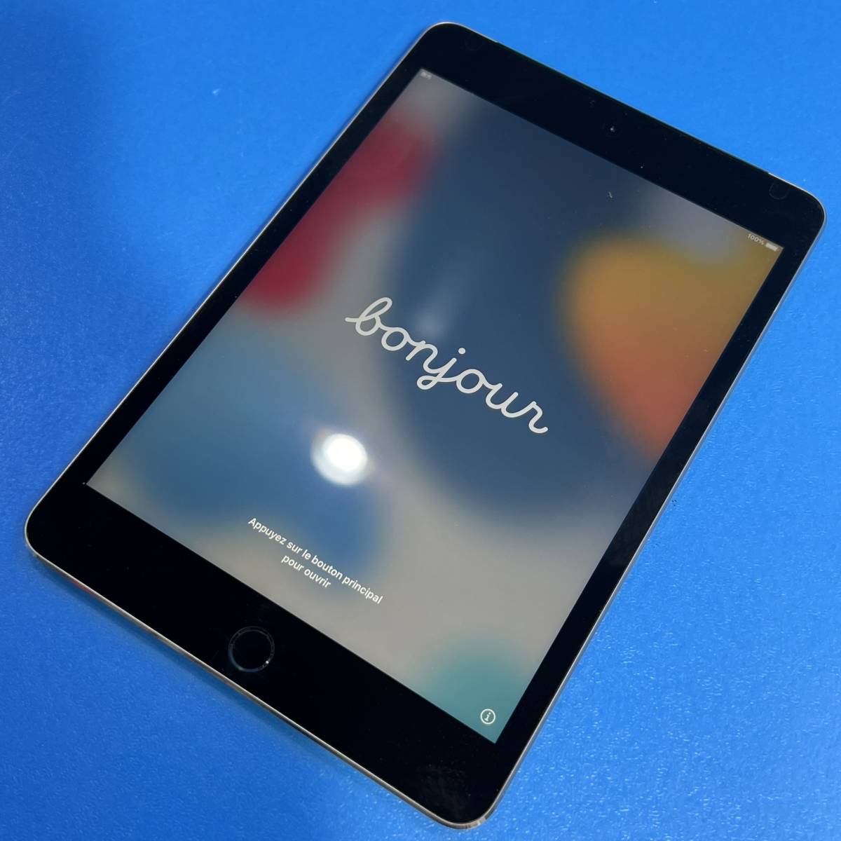 神奈川県川崎市多摩区のお客様よりApple　iPad mini 4 　32GB　 MNWE2J/A　スペースグレイをお買取させて頂きました！