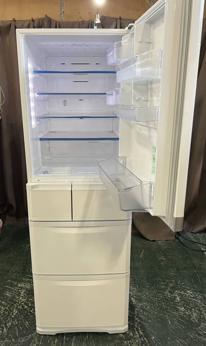 神奈川県川崎市中原区のお客様より三菱 MITSUBISHI　420L 5ドア冷蔵庫　右開き　 MR-B42T　冷凍冷蔵庫　 自動製氷 12年製をお買取させて頂きました！