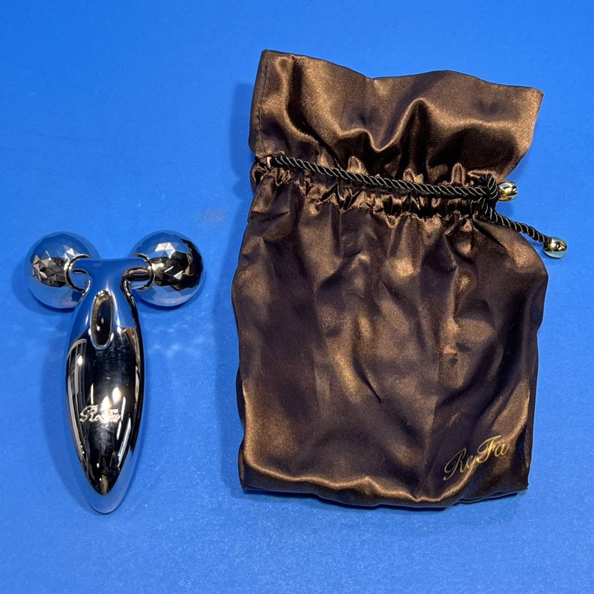 神奈川県厚木市のお客様より ReFa CARAT リファカラット サロンモデル　美顔ローラー　美容機器　フェイスケア　美顔器をお買取させて頂きました！