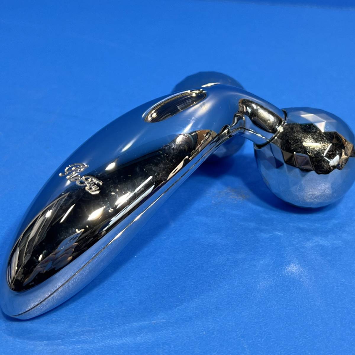 千葉県船橋市のお客様より ReFa CARAT リファカラット サロンモデル　美顔ローラー　美容機器　フェイスケア　美顔器　※使用感ありをお買取させて頂きました！