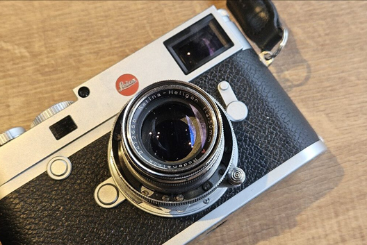 Leica