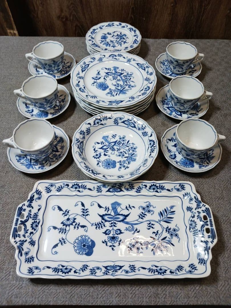 東京都練馬区のお客様よりBlue Danube 食器セット まとめをお買取させて頂きました！