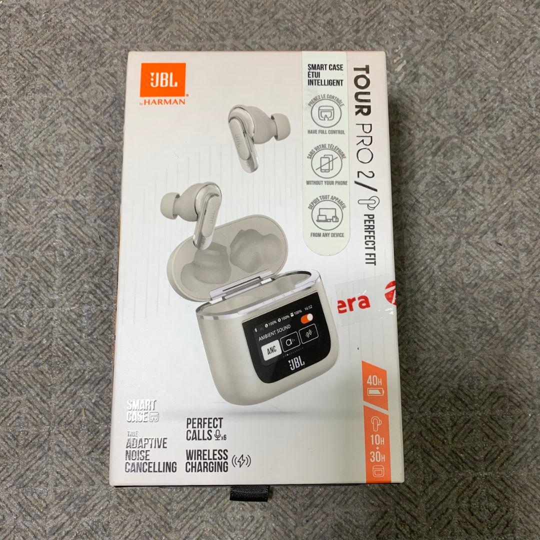 東京都八王子市のお客様よりJBL TOUR PRO 2 ワイヤレスイヤホン ゴールドをお買取させて頂きました！