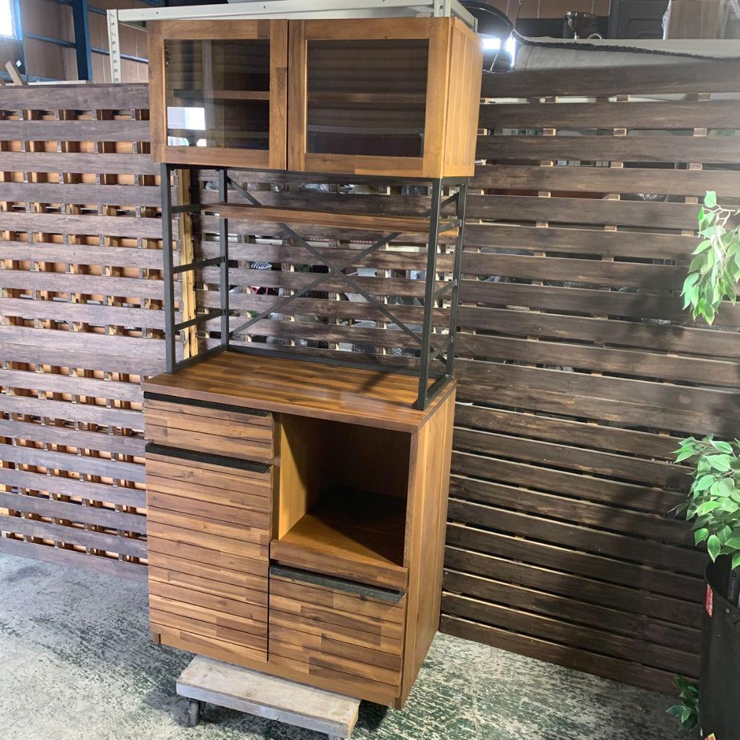 東京都八王子市のお客様よりunico ウニコ SWELLA スウェラ キッチンボードをお買取させて頂きました！