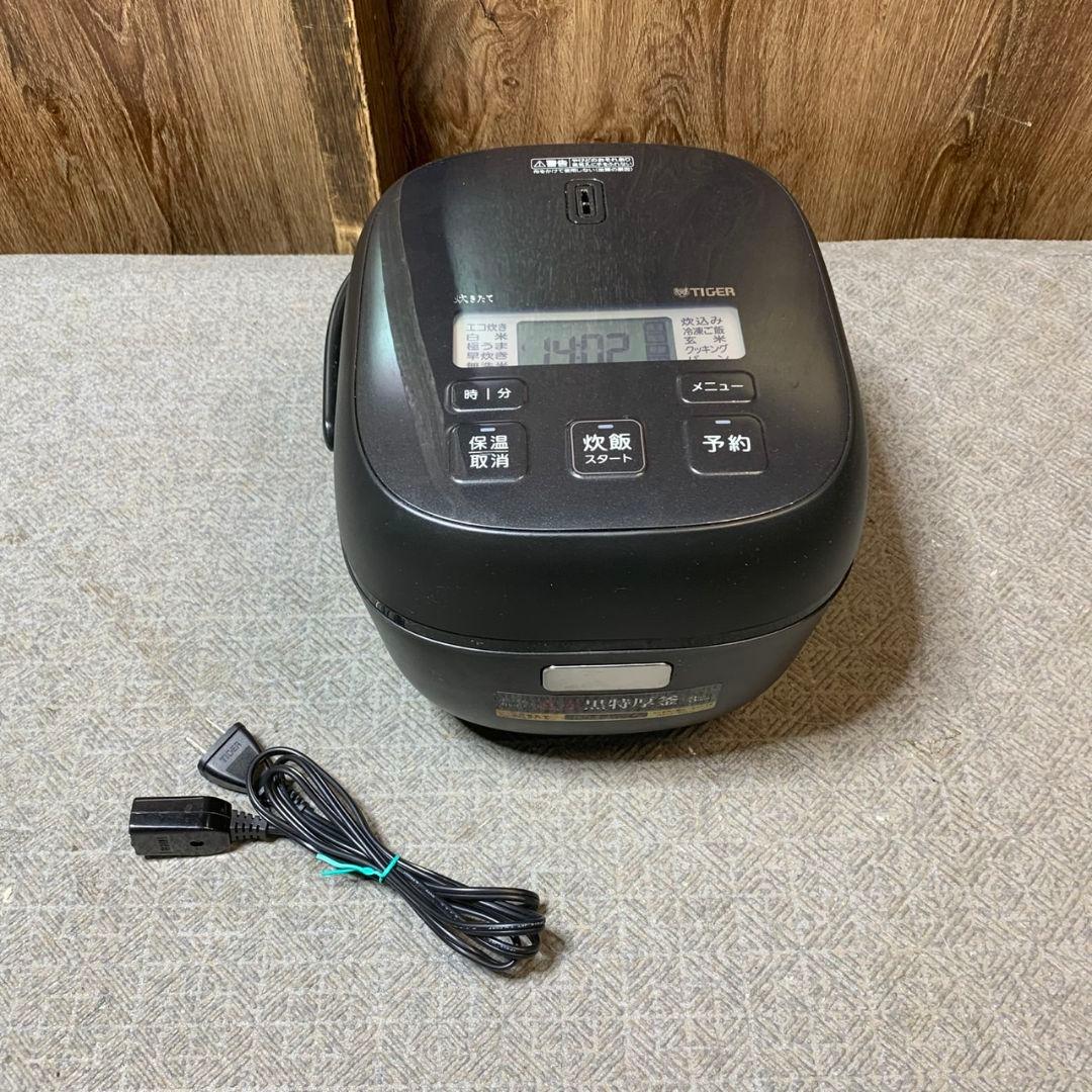東京都杉並区のお客様よりTIGER マイコンジャー炊飯器 黒 2024年製をお買取させて頂きました！