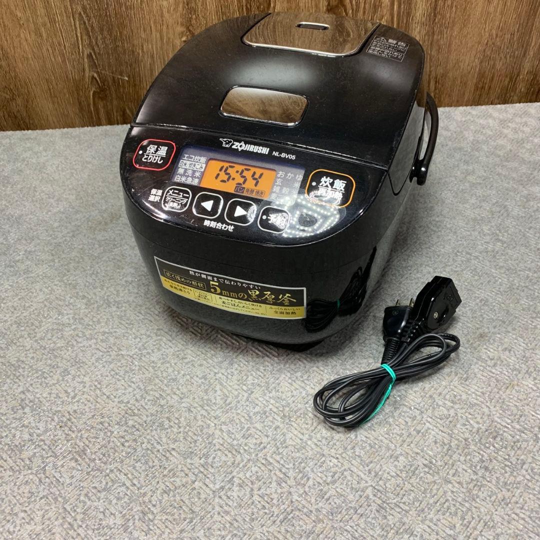 東京都練馬区のお客様より象印 極め炊き 3合マイコンジャー炊飯器をお買取させて頂きました！