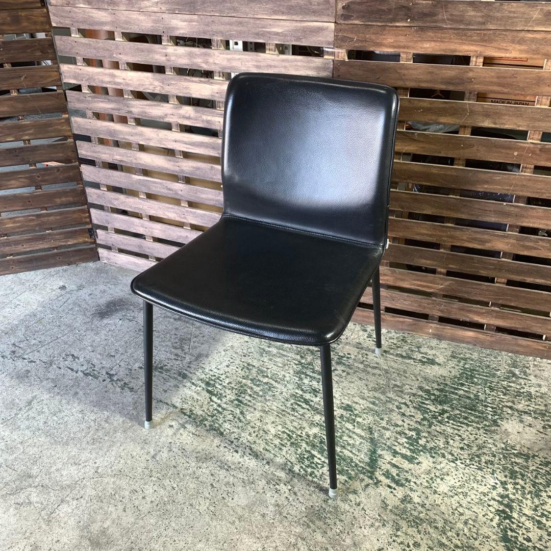 東京都江東区のお客様よりBoConcept Newport ダイニングチェアをお買取させて頂きました！