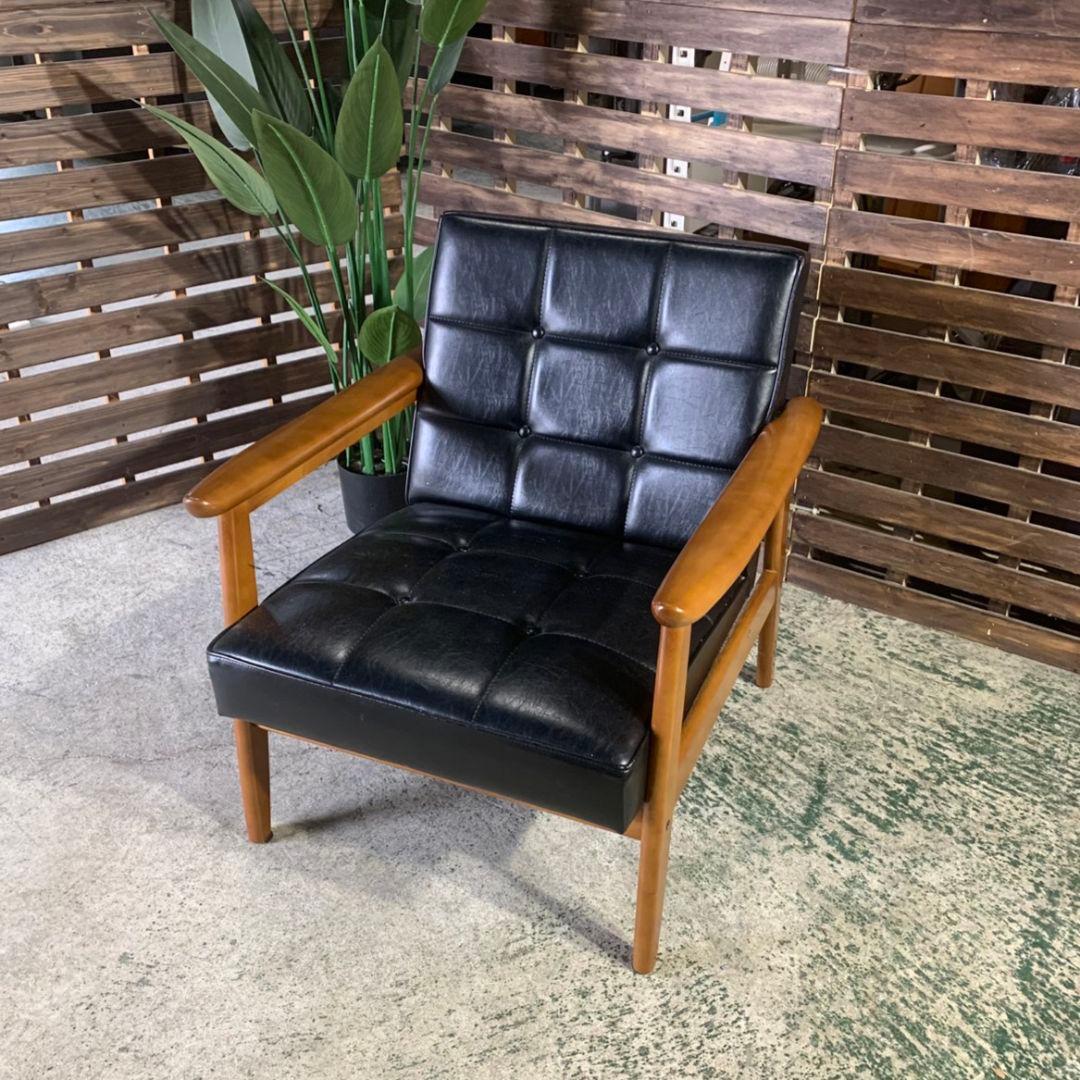 横浜市港北区のお客様より カリモク家具 Kチェア 1シーター をお買取させて頂きました！