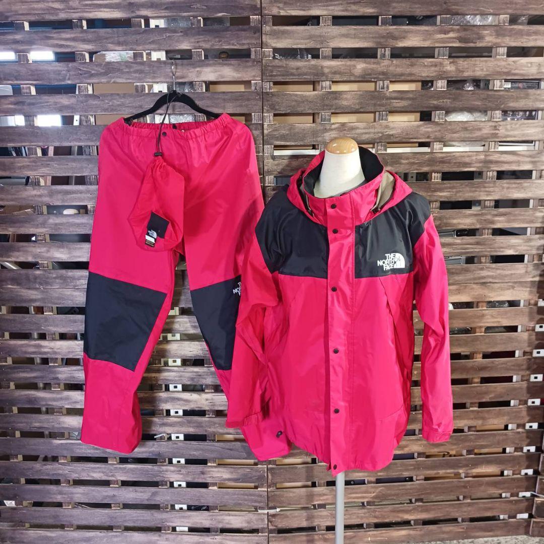 東京都町田市のお客様よりTHE NORTH FACE ゴアテックス レインスーツをお買取させて頂きました！