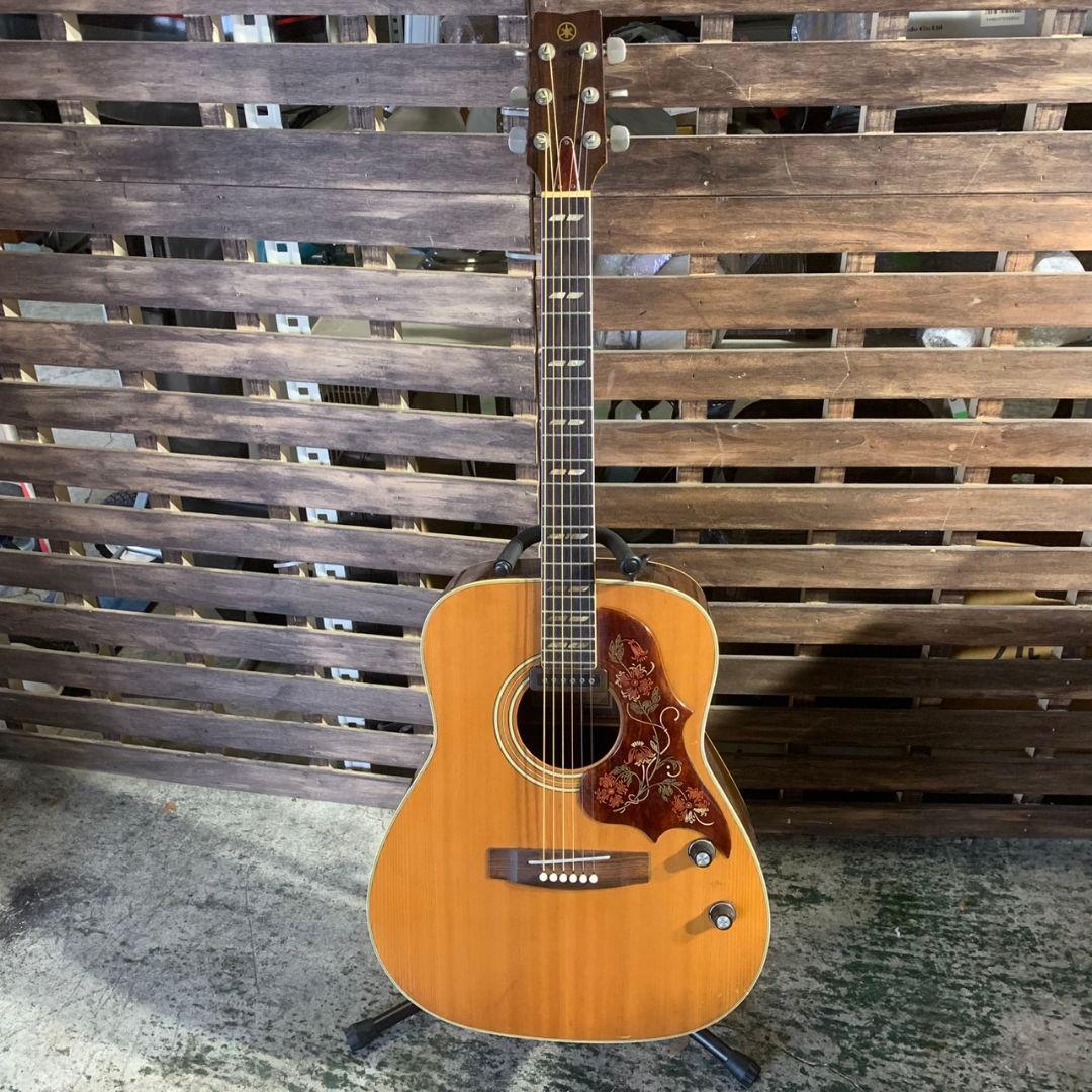 東京都町田市のお客様よりYAMAHA アコースティックギター 1970年代 FG-350Eをお買取させて頂きました！