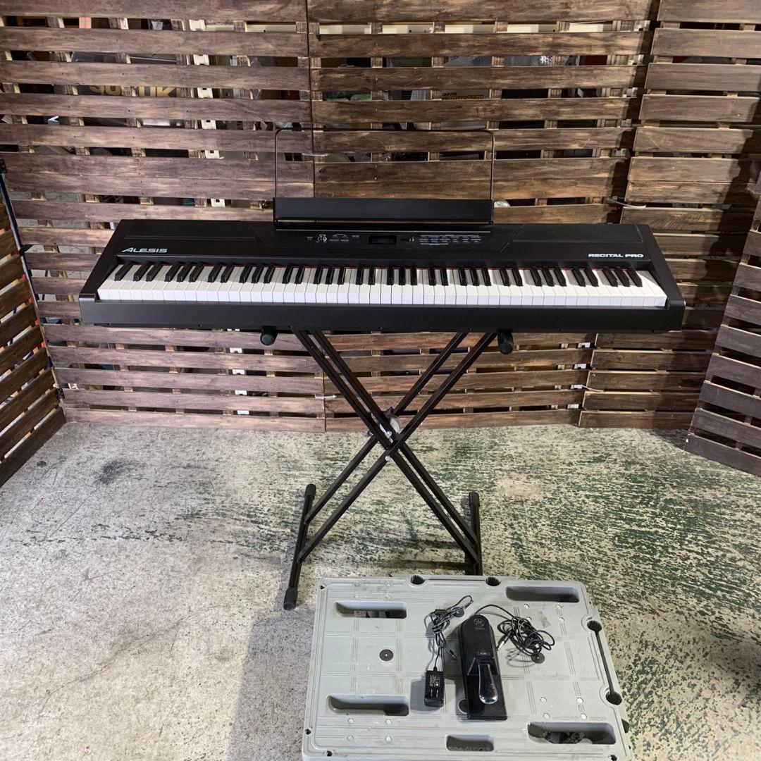 東京都江東区のお客様より ALESIS 電子ピアノ RECITAL PROをお買取させて頂きました！