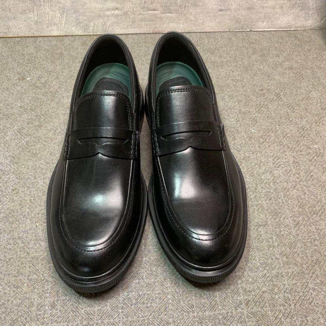 東京都江東区のお客様よりクラークス コレクション レザー ローファー ブラック 29cmをお買取させて頂きました！