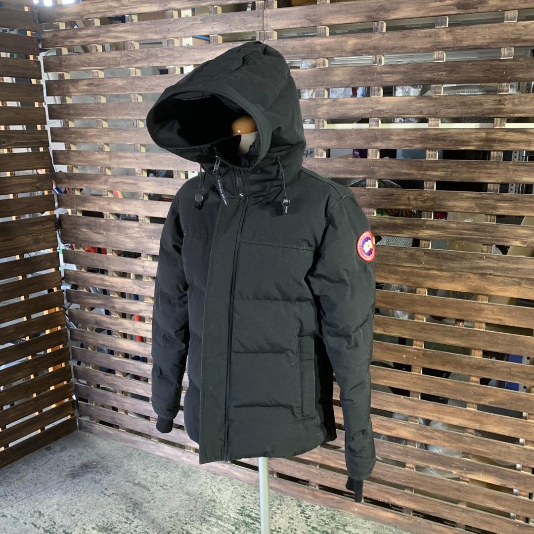 東京都江東区のお客様より  CANADA GOOSE カナダグースをお買取させて頂きました！