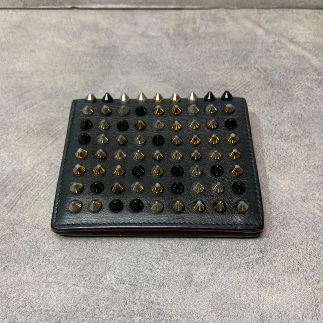 静岡市葵区のお客様よりChristian Louboutin 二つ折り財布 スタッズをお買取させて頂きました！